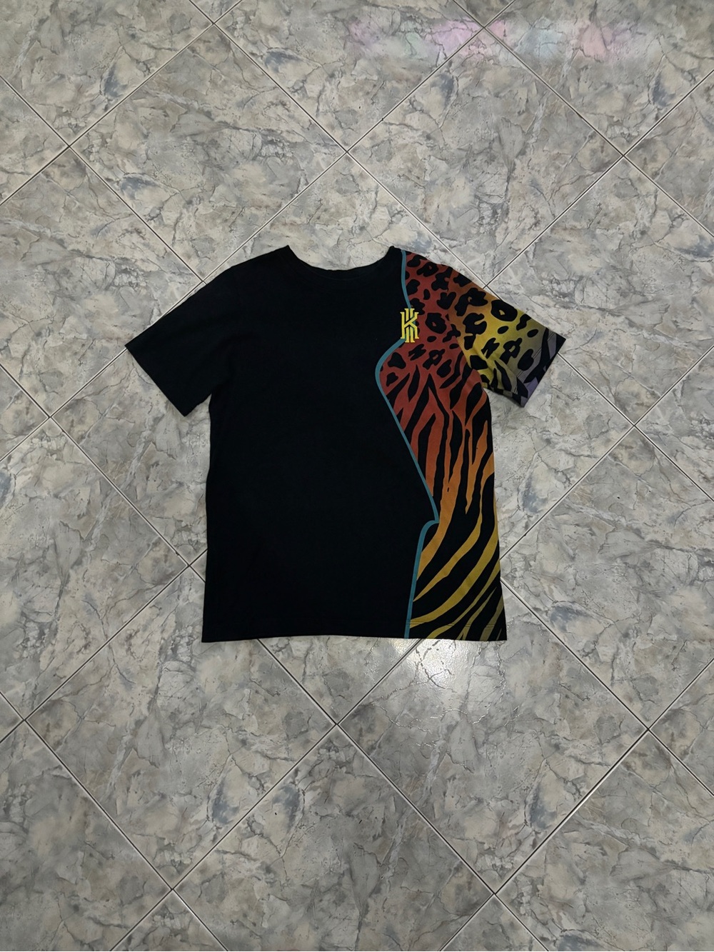 Nike Black Tee KYRIE IRVING Animal Stripe Accent
